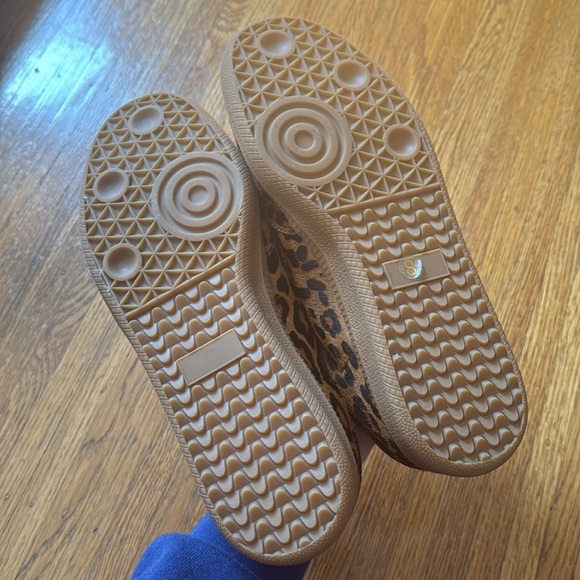 Jeffrey Campbell Avia Cheetah Sneaker - Picture 5 of 5